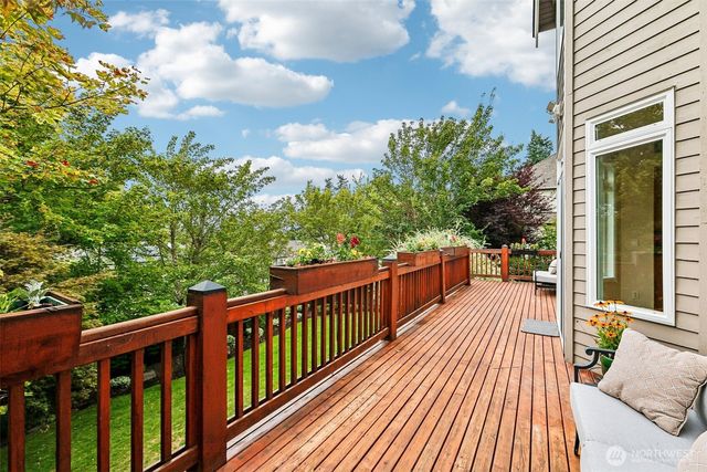 13611 NE 136th Pl, Kirkland, WA 98034