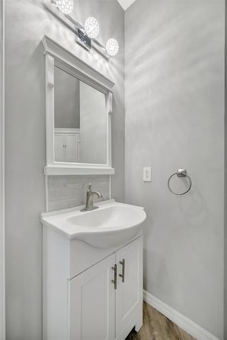 547 BLACK LION DRIVE NE, St Petersburg, FL 33716