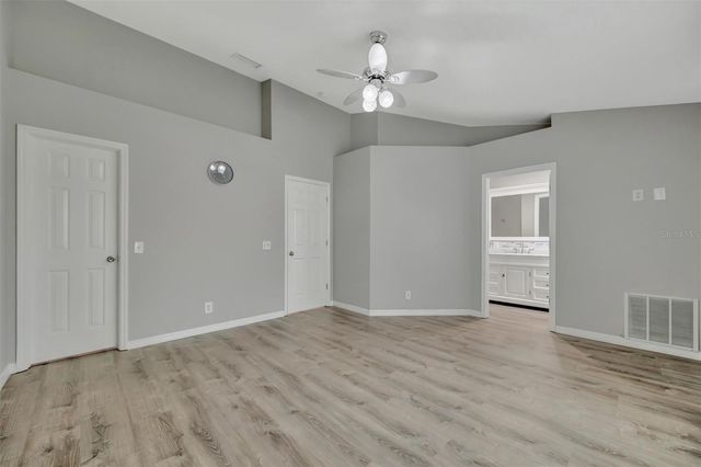 547 BLACK LION DRIVE NE, St Petersburg, FL 33716