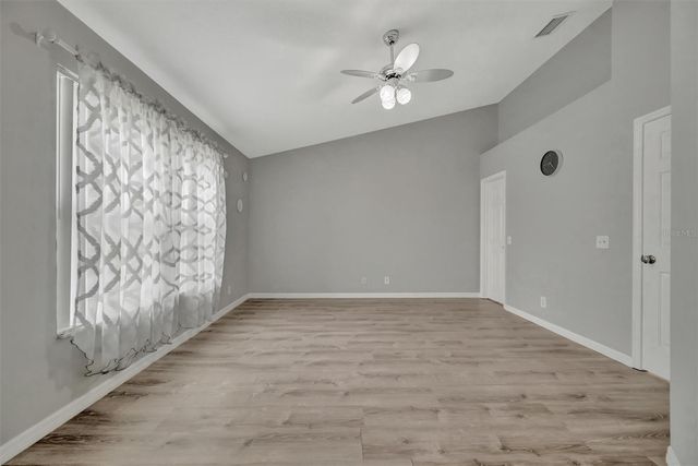 547 BLACK LION DRIVE NE, St Petersburg, FL 33716