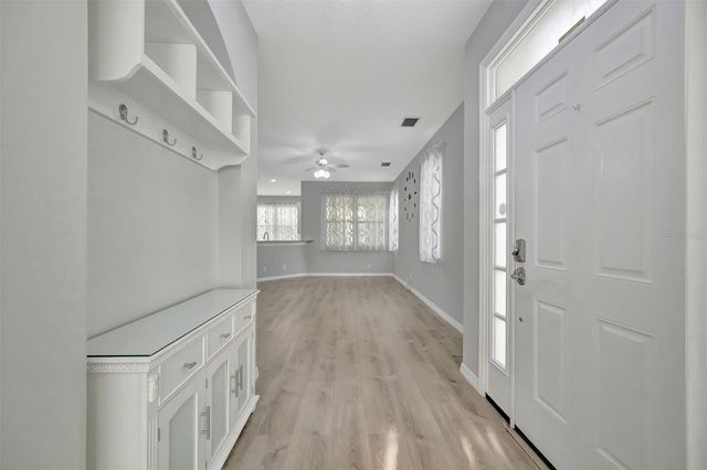 547 BLACK LION DRIVE NE, St Petersburg, FL 33716