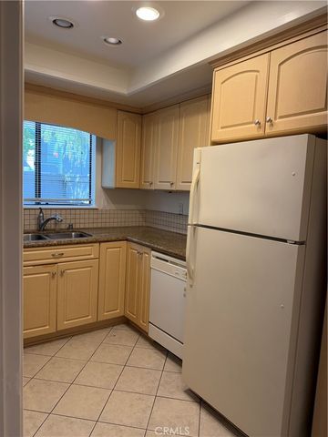 635 Danube, Costa Mesa, CA 92626