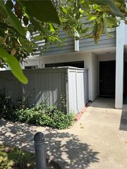 635 Danube, Costa Mesa, CA 92626