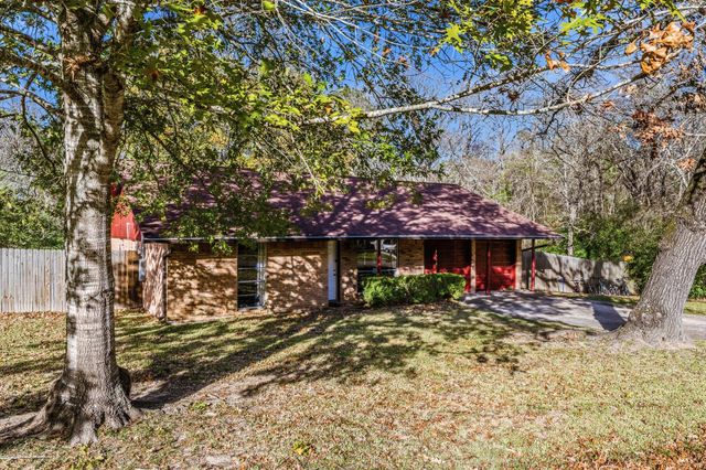4418 Shady Lane, Huntsville, TX 77320