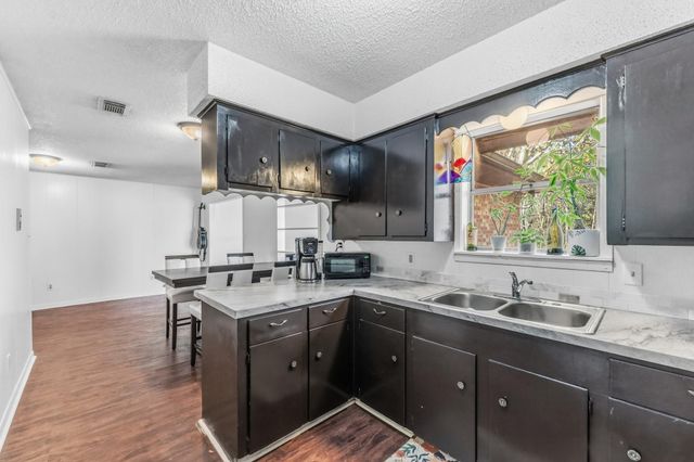 4418 Shady Lane, Huntsville, TX 77320