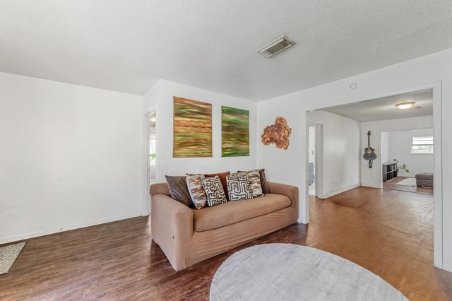 4418 Shady Lane, Huntsville, TX 77320