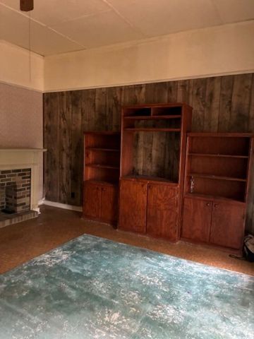 657 E JACKSON ST, Bolivar, TN 38008