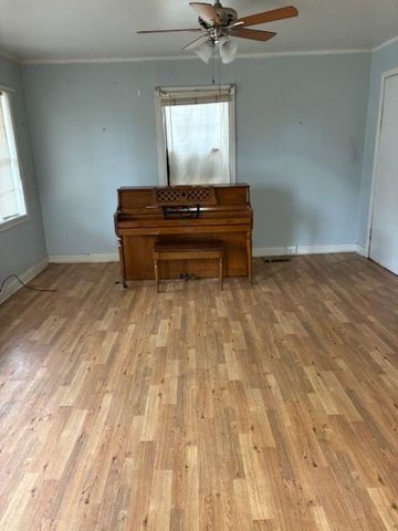 657 E JACKSON ST, Bolivar, TN 38008