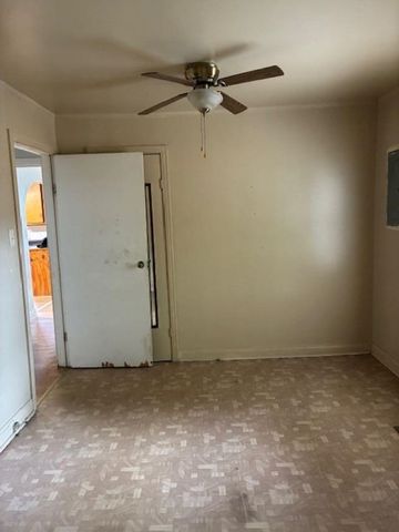 657 E JACKSON ST, Bolivar, TN 38008