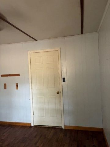 657 E JACKSON ST, Bolivar, TN 38008