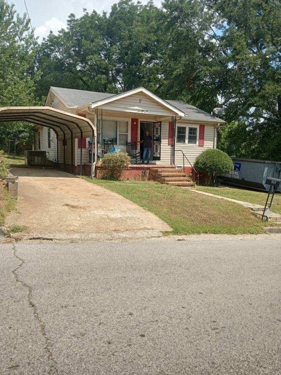 657 E JACKSON ST, Bolivar, TN 38008