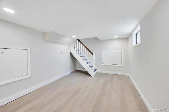 90 30th Street, Copiague, NY 11726