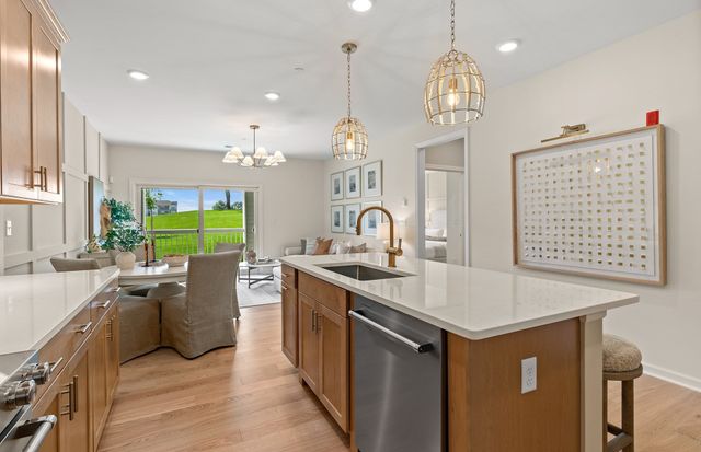 30 Coppersmith Way 108, Canton, MA 02021