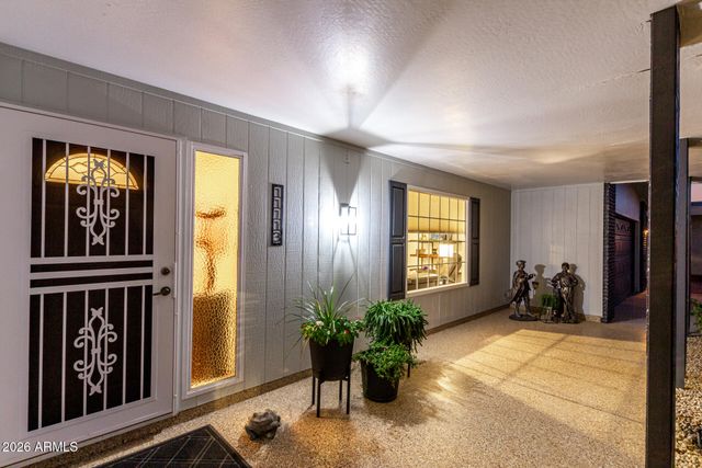 11113 W PALMERAS Drive, Sun City, AZ 85373