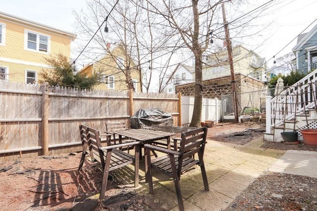 355 Highland Avenue 1, Somerville, MA 02144