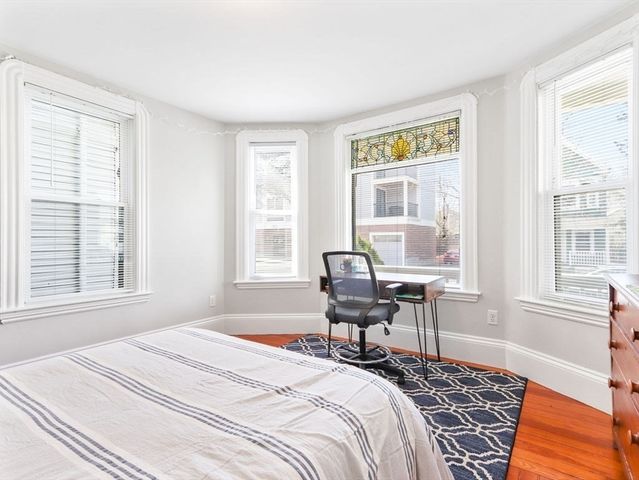 355 Highland Avenue 1, Somerville, MA 02144
