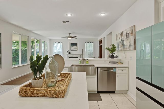 2256 Heavenly Way, Lodi, CA 95242