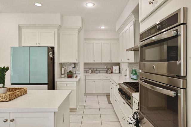 2256 Heavenly Way, Lodi, CA 95242