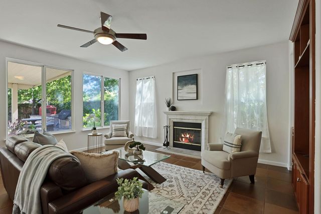 2256 Heavenly Way, Lodi, CA 95242