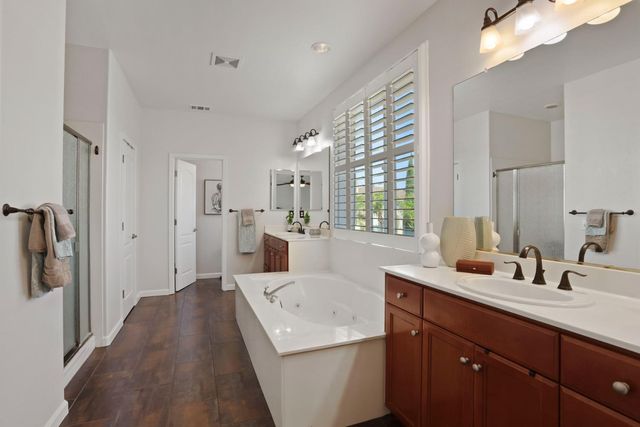 2256 Heavenly Way, Lodi, CA 95242