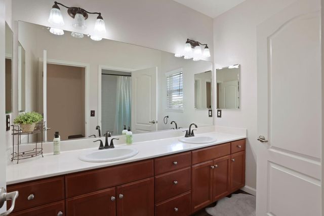 2256 Heavenly Way, Lodi, CA 95242