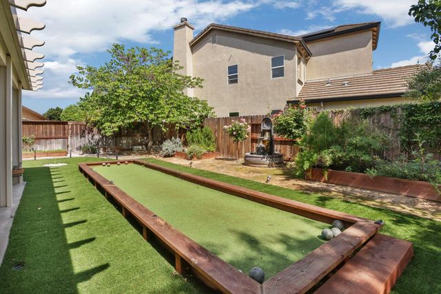 2256 Heavenly Way, Lodi, CA 95242