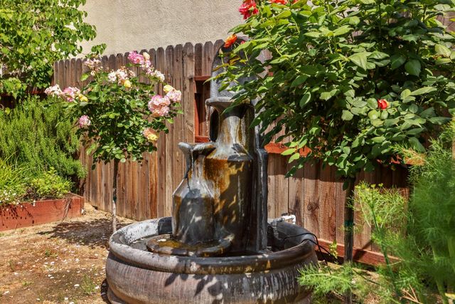 2256 Heavenly Way, Lodi, CA 95242