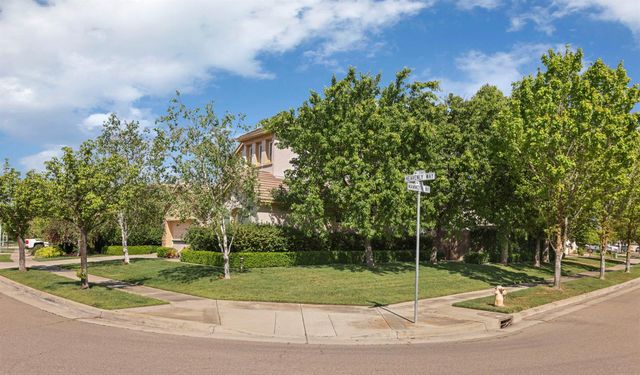 2256 Heavenly Way, Lodi, CA 95242