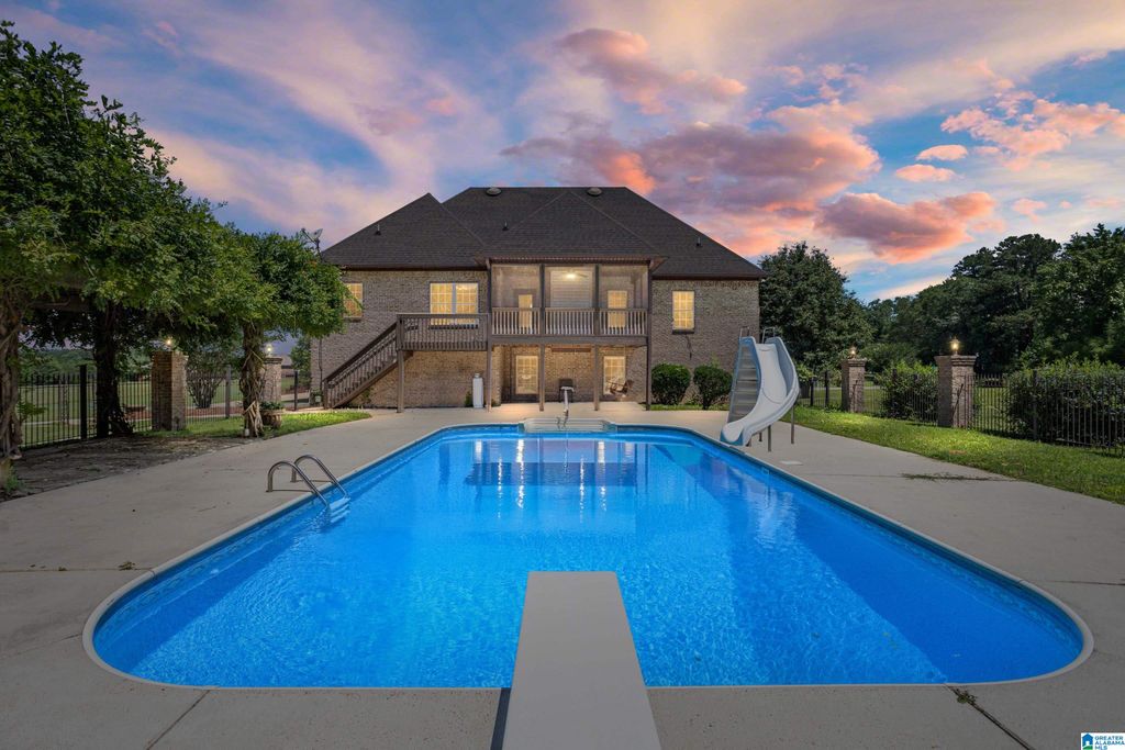 4905 MICHAEL DRIVE, Dora, AL 35062