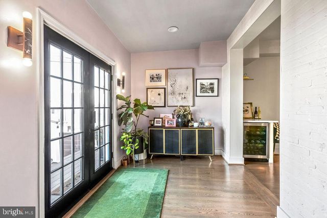 318 TODD PL NE, Washington, DC 20002