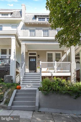 318 TODD PL NE, Washington, DC 20002