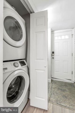 318 TODD PL NE, Washington, DC 20002