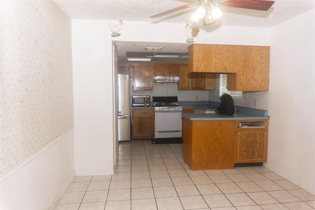 13826 Southline Road, Sugar Land, TX 77498