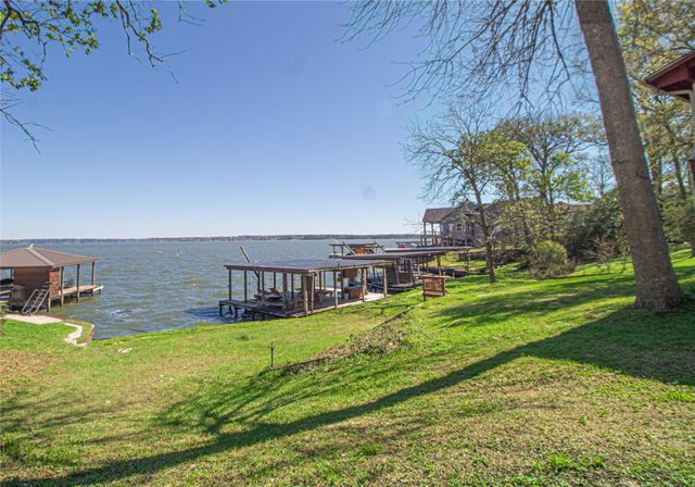 158 Johns Drive, Livingston, TX 77351