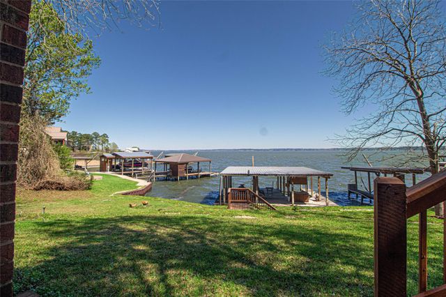 158 Johns Drive, Livingston, TX 77351