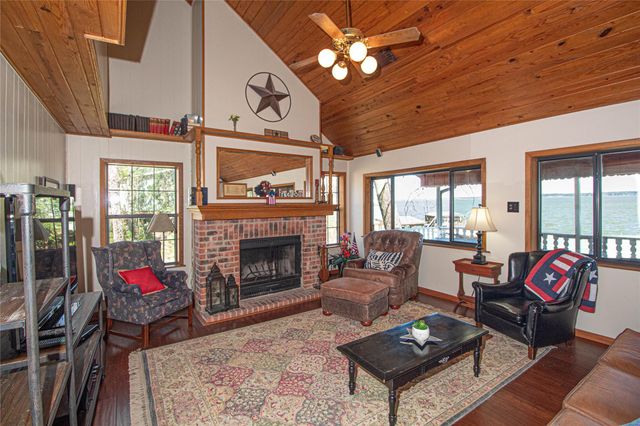 158 Johns Drive, Livingston, TX 77351