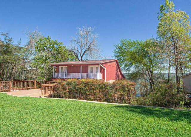 158 Johns Drive, Livingston, TX 77351