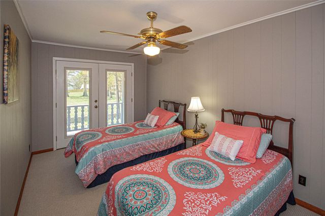 158 Johns Drive, Livingston, TX 77351