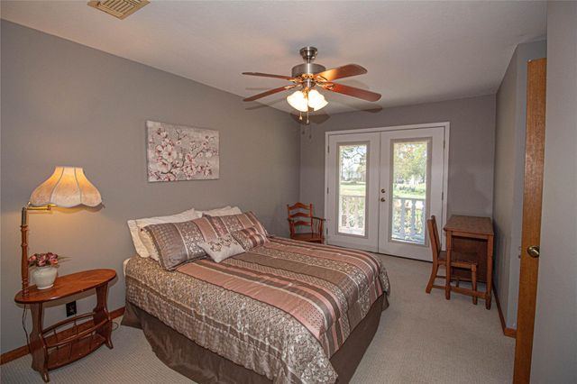 158 Johns Drive, Livingston, TX 77351