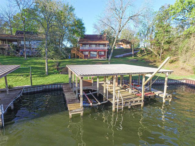 158 Johns Drive, Livingston, TX 77351