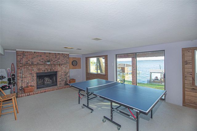 158 Johns Drive, Livingston, TX 77351