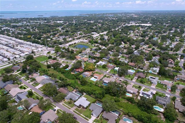 1437 STONEHENGE WAY, Palm Harbor, FL 34683