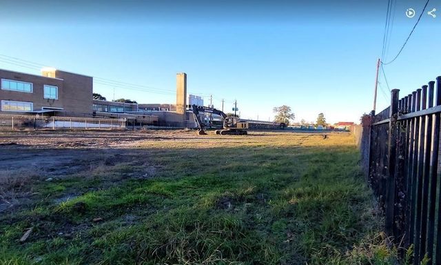 411 Berry Road, Houston, TX 77022