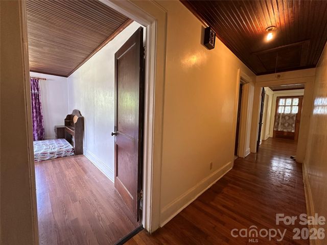 502 Connelly Springs Road SW, Lenoir, NC 28645