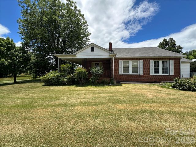 502 Connelly Springs Road SW, Lenoir, NC 28645
