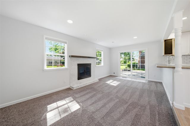 10052 Wolfriver Drive, Plymouth, MI 48170