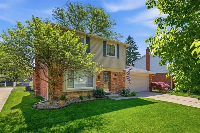 10052 Wolfriver Drive, Plymouth, MI 48170