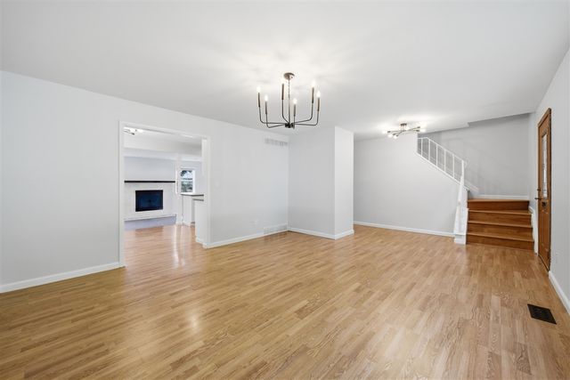 10052 Wolfriver Drive, Plymouth, MI 48170