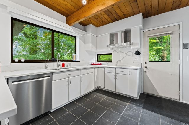 3595 E Huron River Drive, Ann Arbor, MI 48104