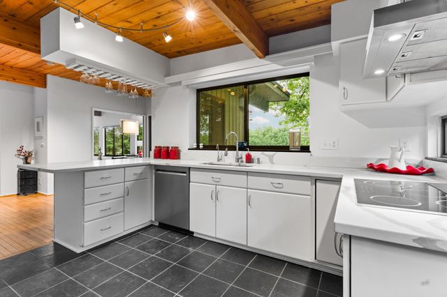 3595 E Huron River Drive, Ann Arbor, MI 48104